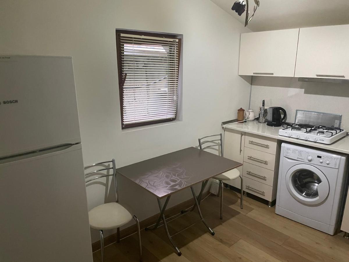 Apartment In The City Center - Old باتومي المظهر الخارجي الصورة