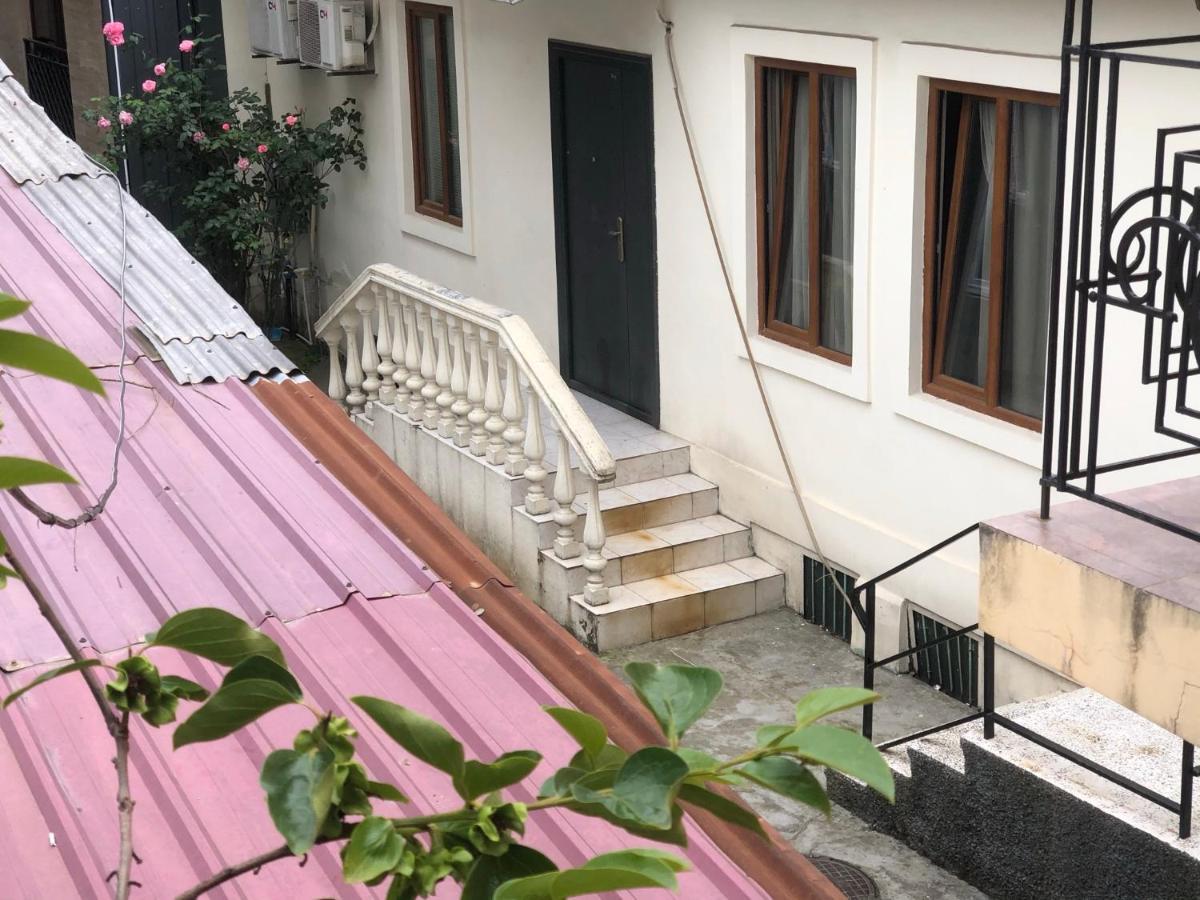 Apartment In The City Center - Old باتومي المظهر الخارجي الصورة
