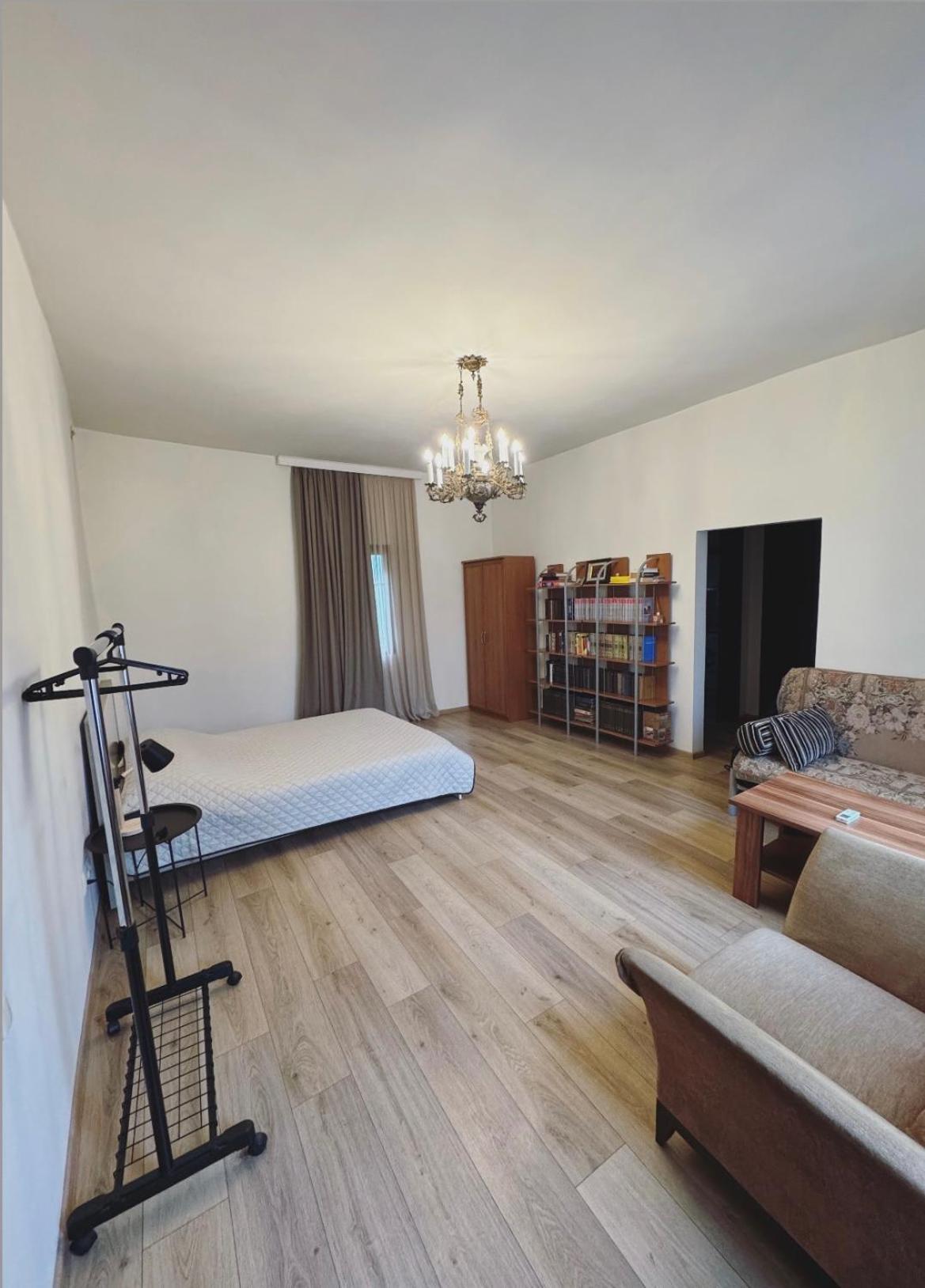 Apartment In The City Center - Old باتومي المظهر الخارجي الصورة